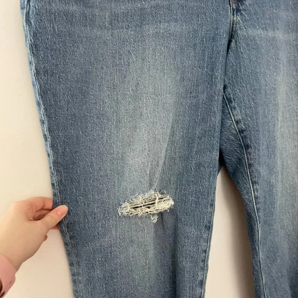 Madewell The Plus Mid Rise Perfect Vintage Jeans in Ainsdale Size 26W - Picture 7 of 8